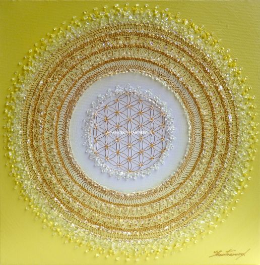 ... SLUNEČNÍ MANDALA VII. ... - original, akryl s křišťály, plátno 40x40cm 