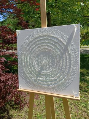 ... MOTIV MANDALA - BÍLÁ - KVĚT ŽIVOTA ... - original, plátno 50x50cm, akryl s diamantovými křišťály