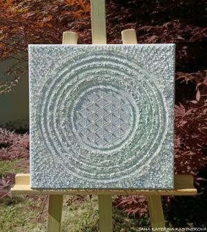 ... MANDALIČKA MALIČKÁ - BÍLÁ ... - original, plátno 40x40cm, technika akryl se zakomponovaním diamatových křišťálů