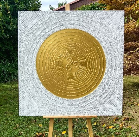... KELTSKÝ SYMBOL – SPIRÁLOVÝ UZEL ŠTĚSTÍ ... - original, plátno 100x100cm, akryl s diamantovými křišťály
