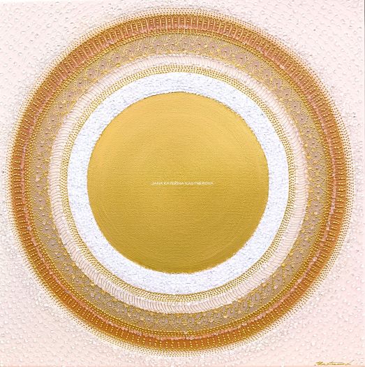 OBRÁZEK MALOVANÝ NA PŘÁNÍ pro paní Anetu ... KÁVIČKOVÁ MANDALA - LATTÉ IV. ... - original, plátno 50x50cm, akryl s diamantovými křišťály