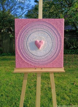 ... OBRÁZEK PRO SRDCAŘE II. ... - original, plátno 50x50cm, akryl s diamantovými křišťály, stříbrnou mandalou a hliněným růžovým srdíčkem
