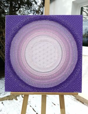 ... BORŮVKOVĚ FIALOVÁ MANDALA ... - original, plátno 60x60cm, akryl s diamantovými křišťály