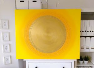 ... SLUNCE VII. ... - original, plátno 130x100cm, akryl s diamantovými křišťály - základní verze obrazu s křišťály (obraz je možno doplnit větším množstvím křišťálů až do jeho okrajů)