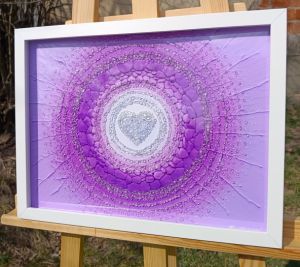 MOTIV PŘÍRODY - FIALOVÁ - reprodukce obrazu - tisk na kvalitní grafický papír velikosti 30x40cm, v bílém rámu s vyšším profilem, ručně doplněn diamantovými křišťály