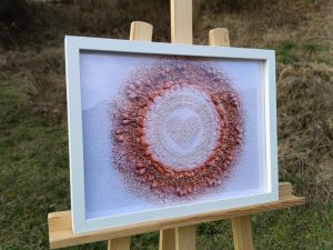 HOJNOST - MOTIV PŘÍRODY - reprodukce obrazu - tisk na kvalitní grafický papír velikosti 30x40cm, v bílém rámu s vyšším profilem, ručně doplněn diamantovými křišťály