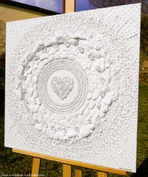 Minimalistický designový obraz: … MOTIV PŘÍRODY – BÍLÁ II. … - original, plátno 60x60cm, akryl s diamantovými křišťály, pískovými kameny, ...