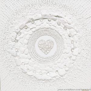 Minimalistický designový obraz: … MOTIV PŘÍRODY – BÍLÁ II. … - original, plátno 60x60cm, akryl s diamantovými křišťály, pískovými kameny, ...