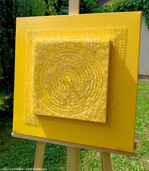 … SLUNEČNÍ LABYRINT …  (cyklus MINIMALISTICKÝ DESIGN) - plátno 50x50cm, akryl s diamantovými křišťály