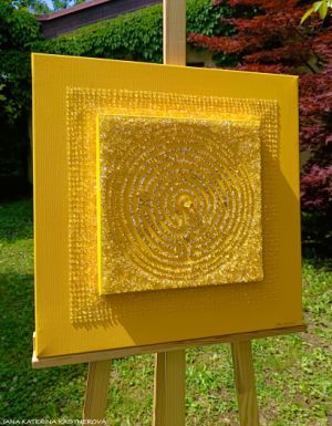 … SLUNEČNÍ LABYRINT …  (cyklus MINIMALISTICKÝ DESIGN) - plátno 50x50cm, akryl s diamantovými křišťály