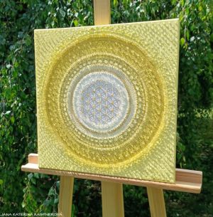 ...SLUNEČNÍ MANDALIČKA MALIČKÁ II. ... - original, plátno 40x40cm, akryl s diamantovými křišťály