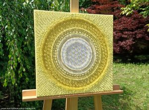 ...SLUNEČNÍ MANDALIČKA MALIČKÁ II. ... - original, plátno 40x40cm, akryl s diamantovými křišťály