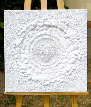 ... BÍLÁ - MOTIV PŘÍRODY ... - original, plátno 50x50cm, technika akryl s diamantovými křišťály, pískovými kameny, šípky